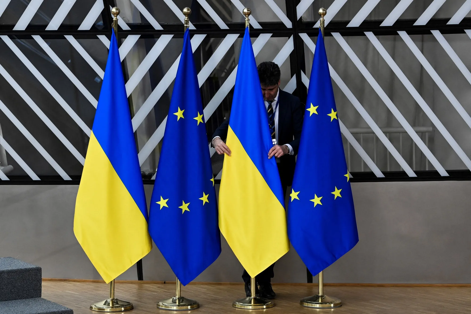 EU may not open all negotiating clusters for Ukraine in July due to lack of time