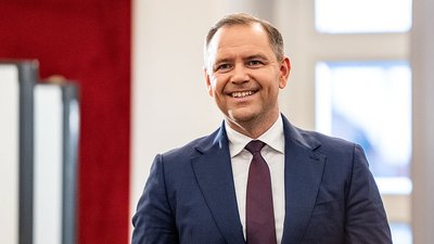 Навроцький каже, що чекає Зеленського у Варшаві