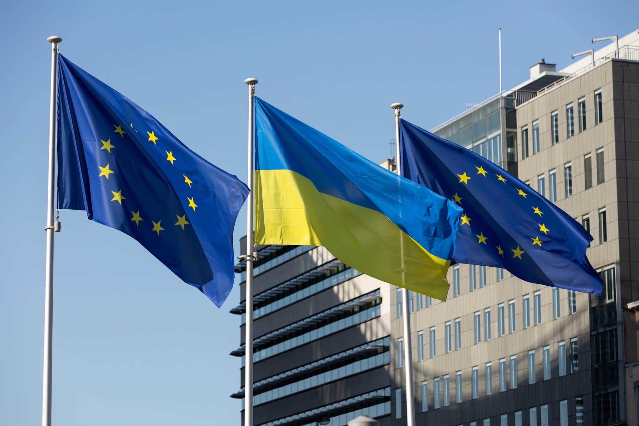 European Commissions positively assesses Ukraine's reform progress ...