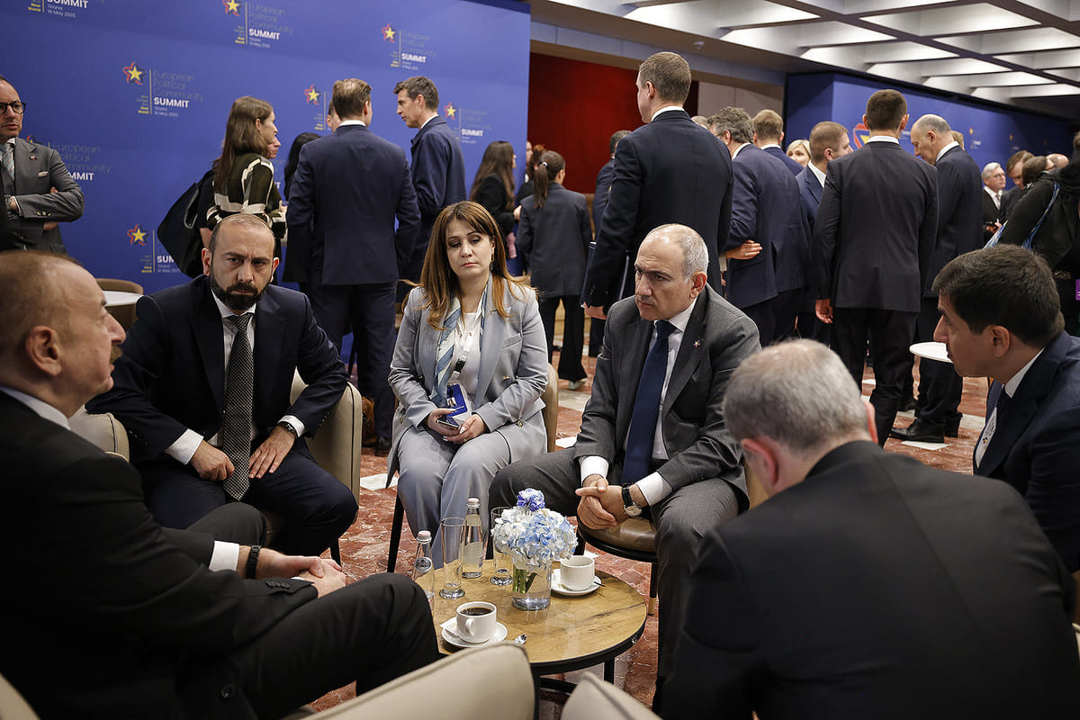 WP: Трамп прийме лідерів Вірменії та Азербайджану у спробах підписати мирну угоду