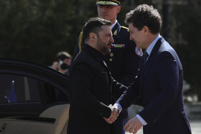 Зеленський: будуємо з Румунією дві нові лінії для постачання електрики