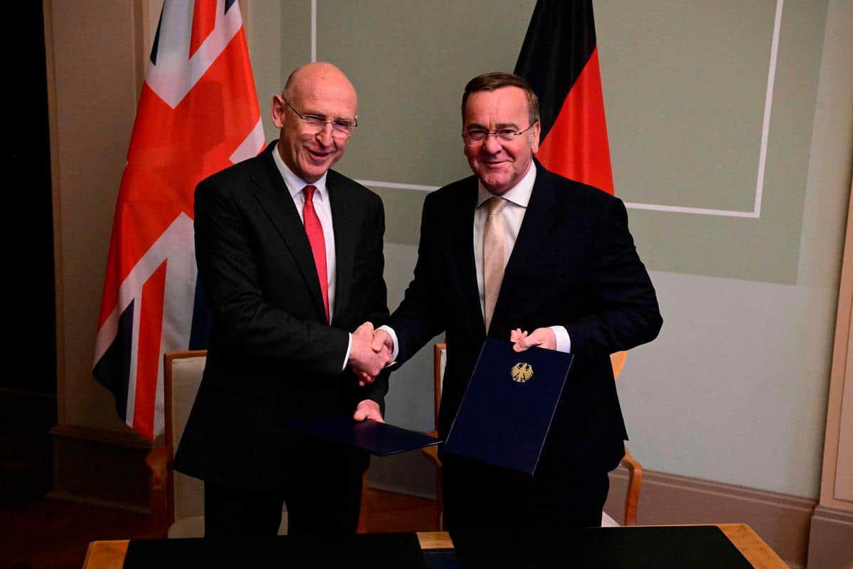 Німеччина та Британія передадуть Україні 220 тисяч снарядів Gepard та профінансують безпілотники