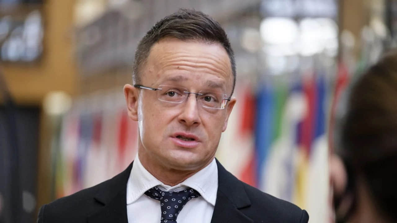 Hungarian Szijjártó says he sees nothing wrong with working for his Russian counterpart Lavrov