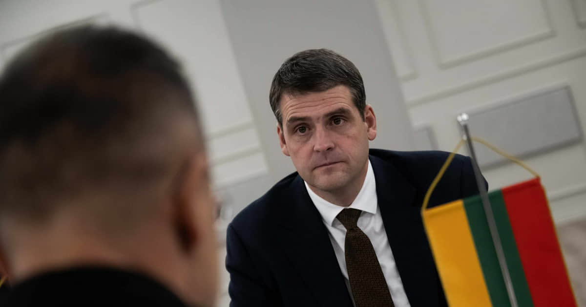 How populists are attacking Lithuania's pro-Ukrainian course and what to do to stop them