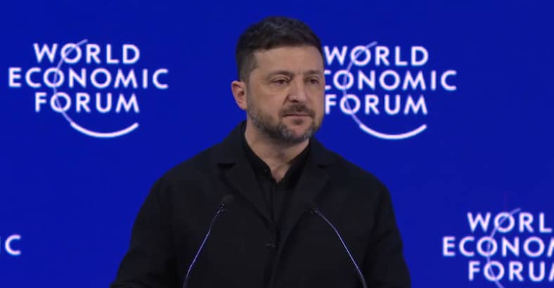 Зеленський у Давосі: Мадуро - затриманий і постав перед судом, а Путін - ні