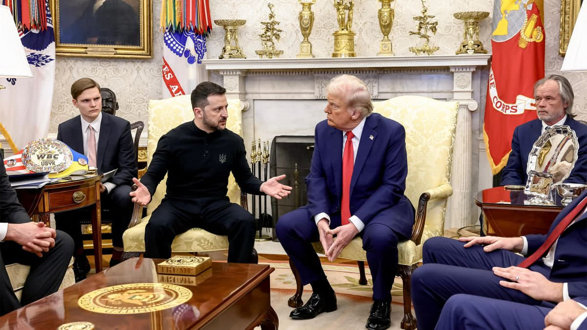 Зеленський про відносини зі США: "Боляче, коли Трамп стає на інший бік"