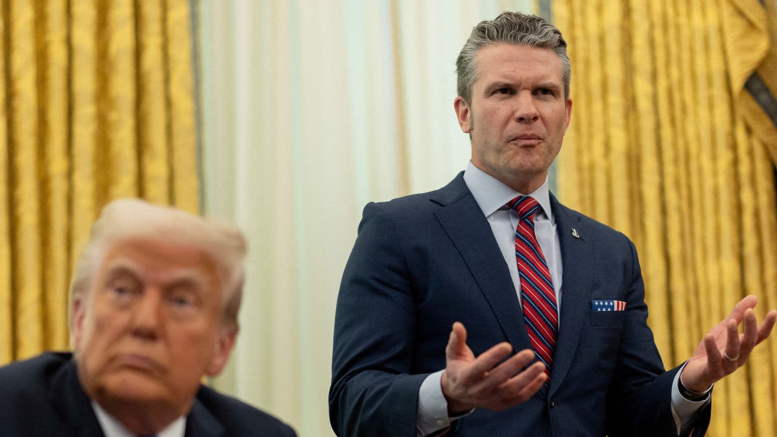 Глава Пентагону назвав фейком повідомлення про плани стати наступником Трампа