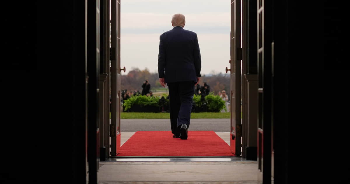 Випробування Епштейном: як Дональд Трамп зіткнувся з найбільшою кризою свого президентства