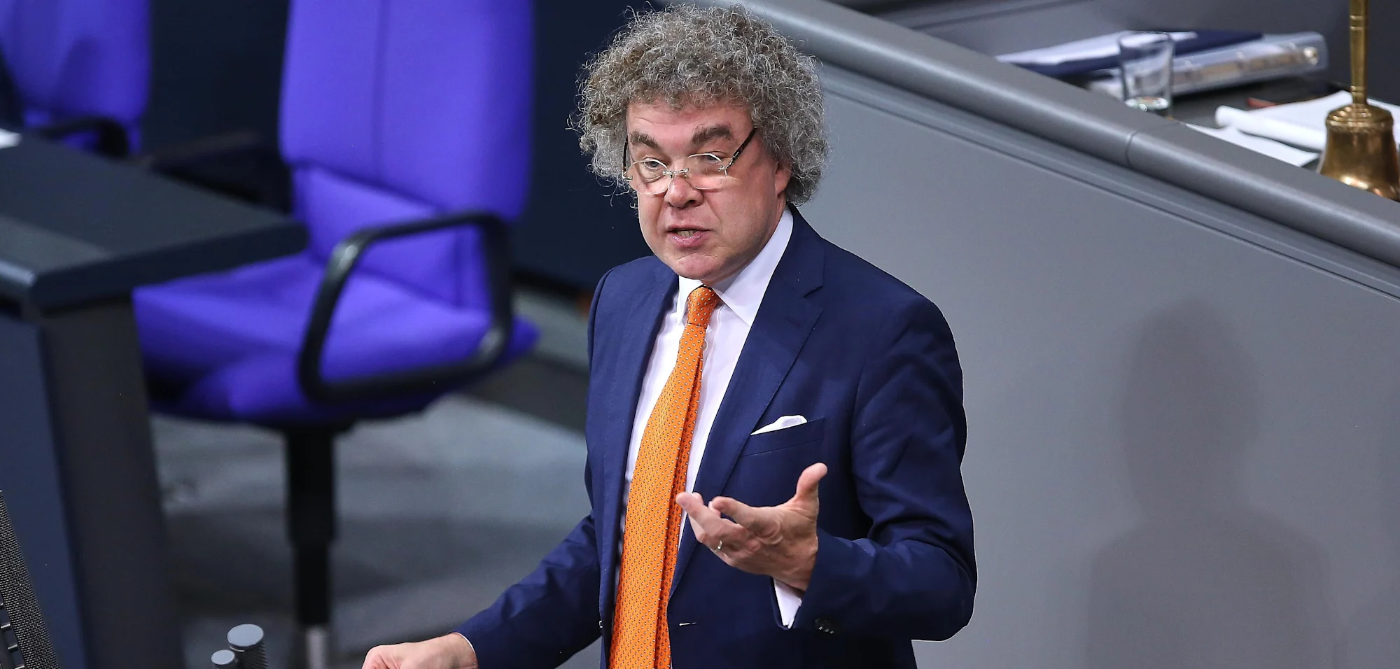 У Німеччині висунули звинувачення проти депутата "АдН" за нацистський салют у Бундестазі