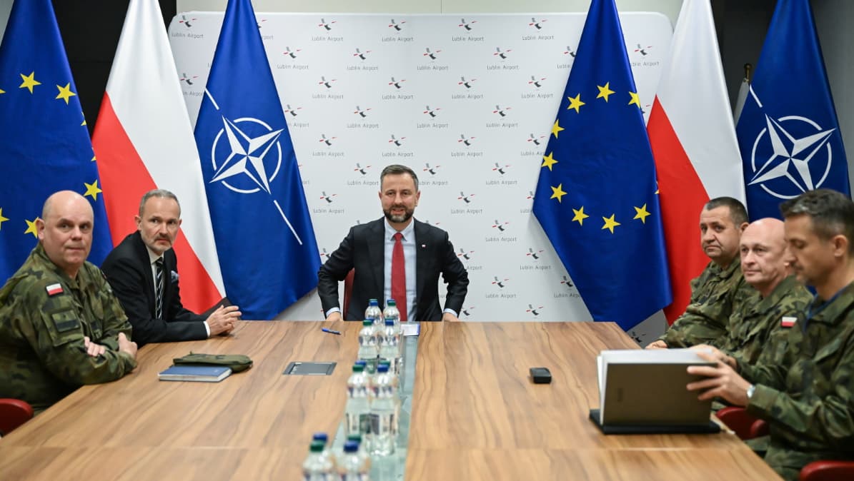Польща збільшує присутність військ у Люблінському воєводстві, що межує з Україною Польща збільшує присутність військ у Люблінському воєводстві, що межує з Україною