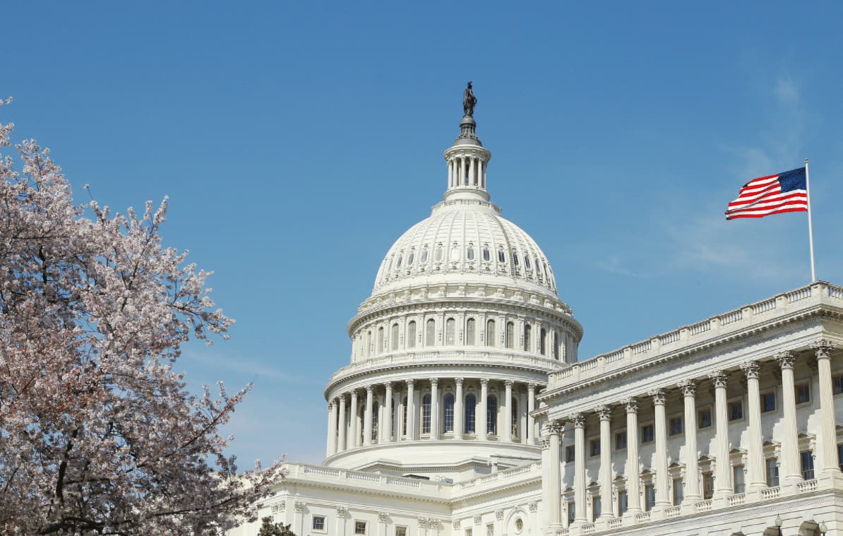 Двоє членів Конгресу США склали мандати через репутаційні проблеми