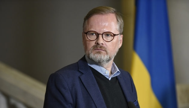 Президент Чехії прийняв відставку проукраїнського уряду Фіали