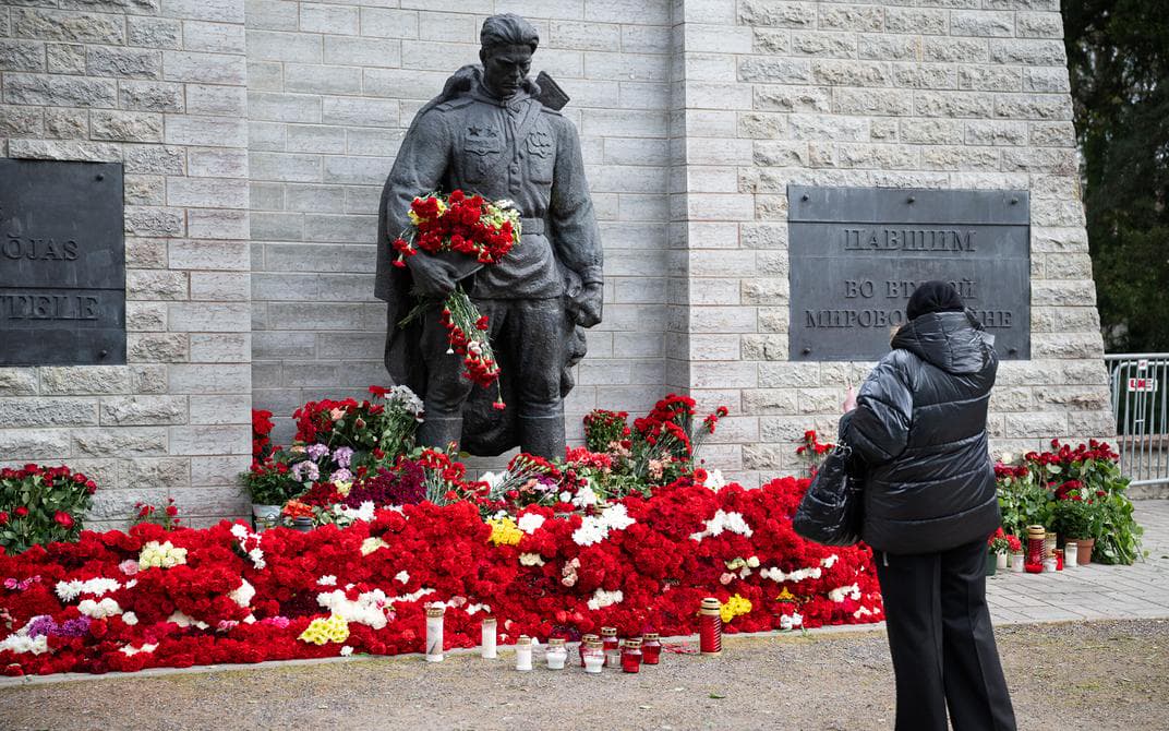 Поліція Естонії перейшла на посилений режим через 9 травня