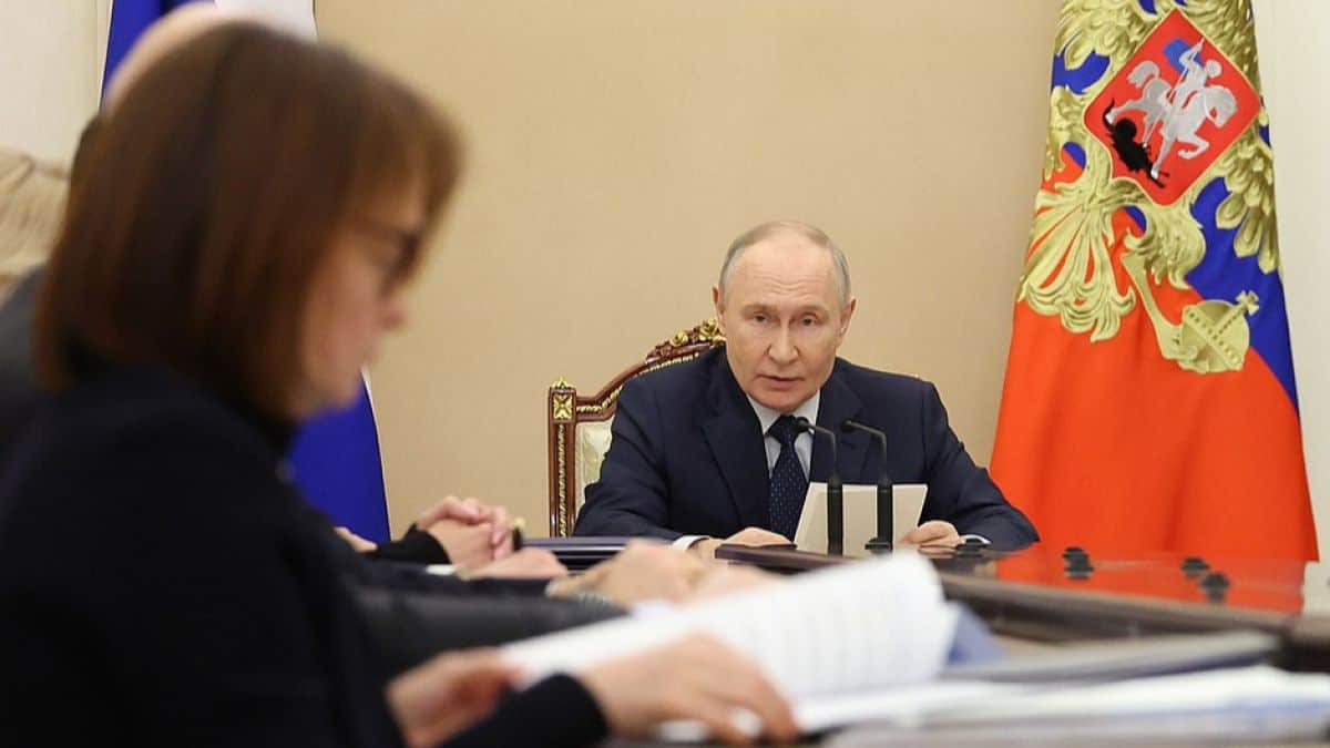 Swedish intelligence: Russia's economy remains under strain despite oil windfalls