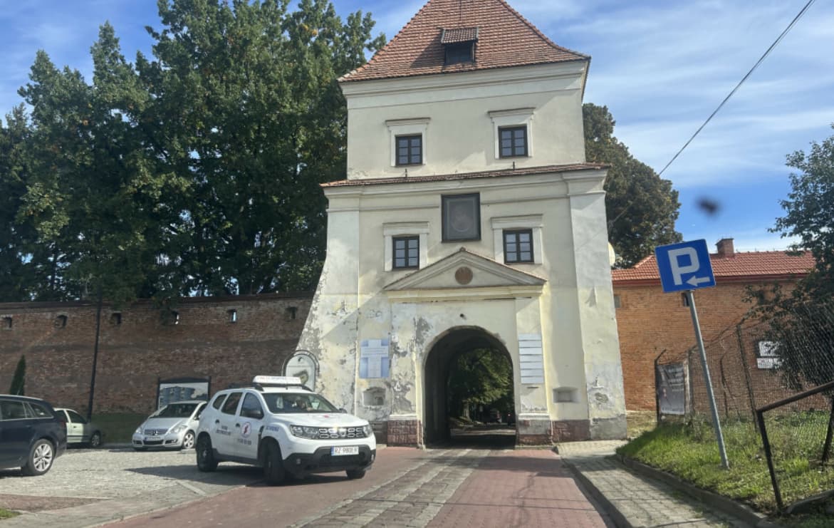 Зеленський шокований нападом українця на монастир у Польщі, де загинув священник