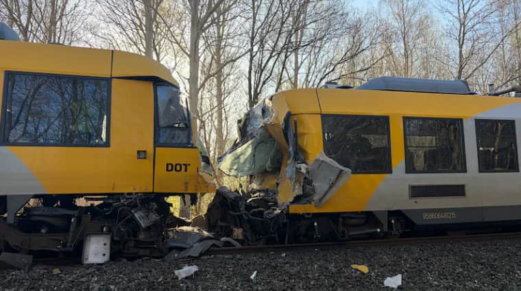 У Данії зіткнулися два пасажирських поїзди, є постраждалі