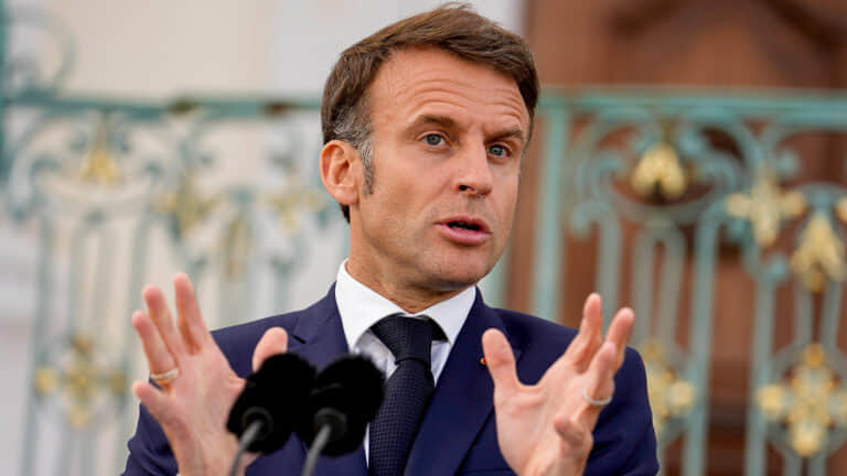 Макрон хоче співпрацювати із Південною Кореєю задля стабілізації Ормузької протоки