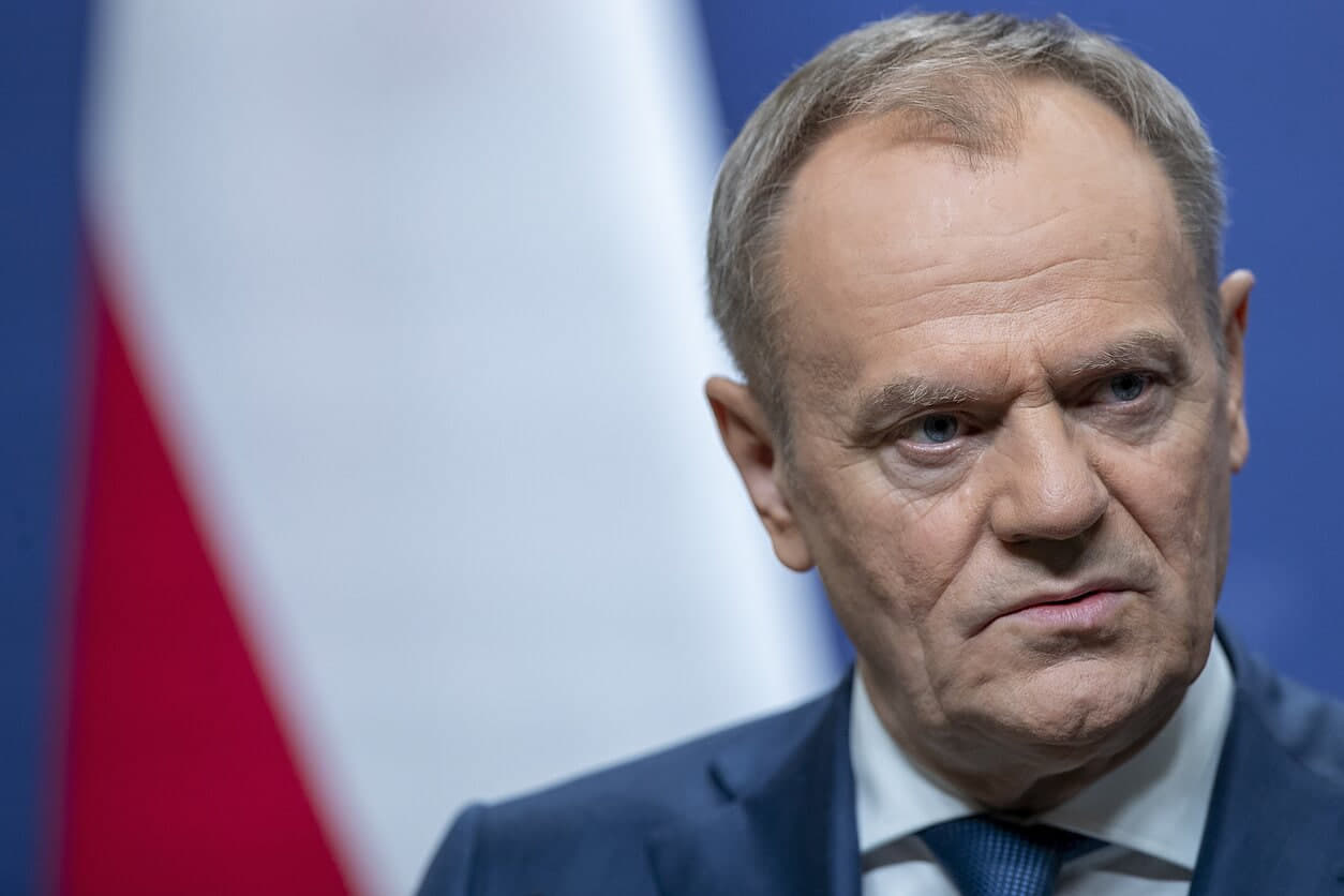 Туск: Росія готує гібридні удари по країнах, що підтримують Україну