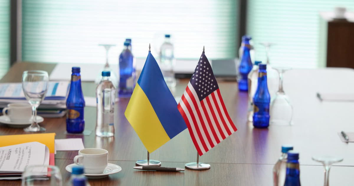 Результати саміту НАТО, Україна відмовила Греції, російські шпигуни в Італії: новини дня