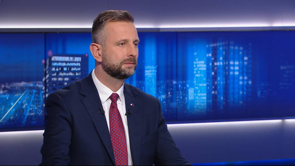 Міністр оборони Польщі: з Бандерою Україна не вступить до ЄС