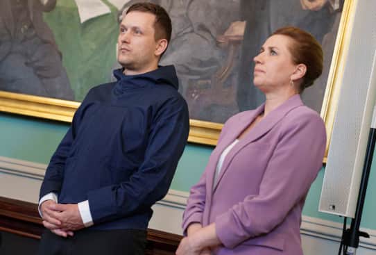 Прем'єри Данії та Гренландії закликали Трампа припинити тиск та погрози